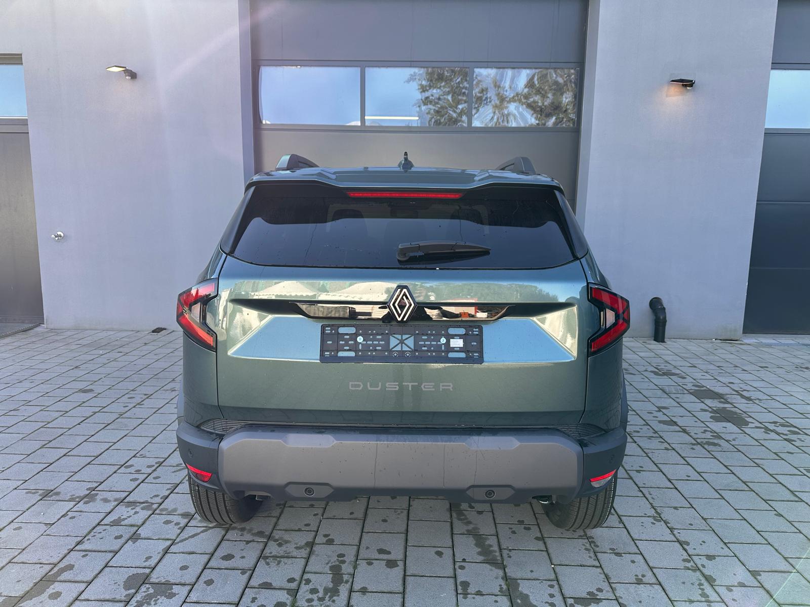 RENAULT DUSTER 2025